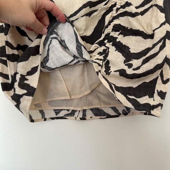 H&M Zebra Print Mini Skirt - Black and Cream - Picture 5 of 9